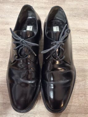 ★ Dior — Elegant Black Glossed Leather Oxfords ★